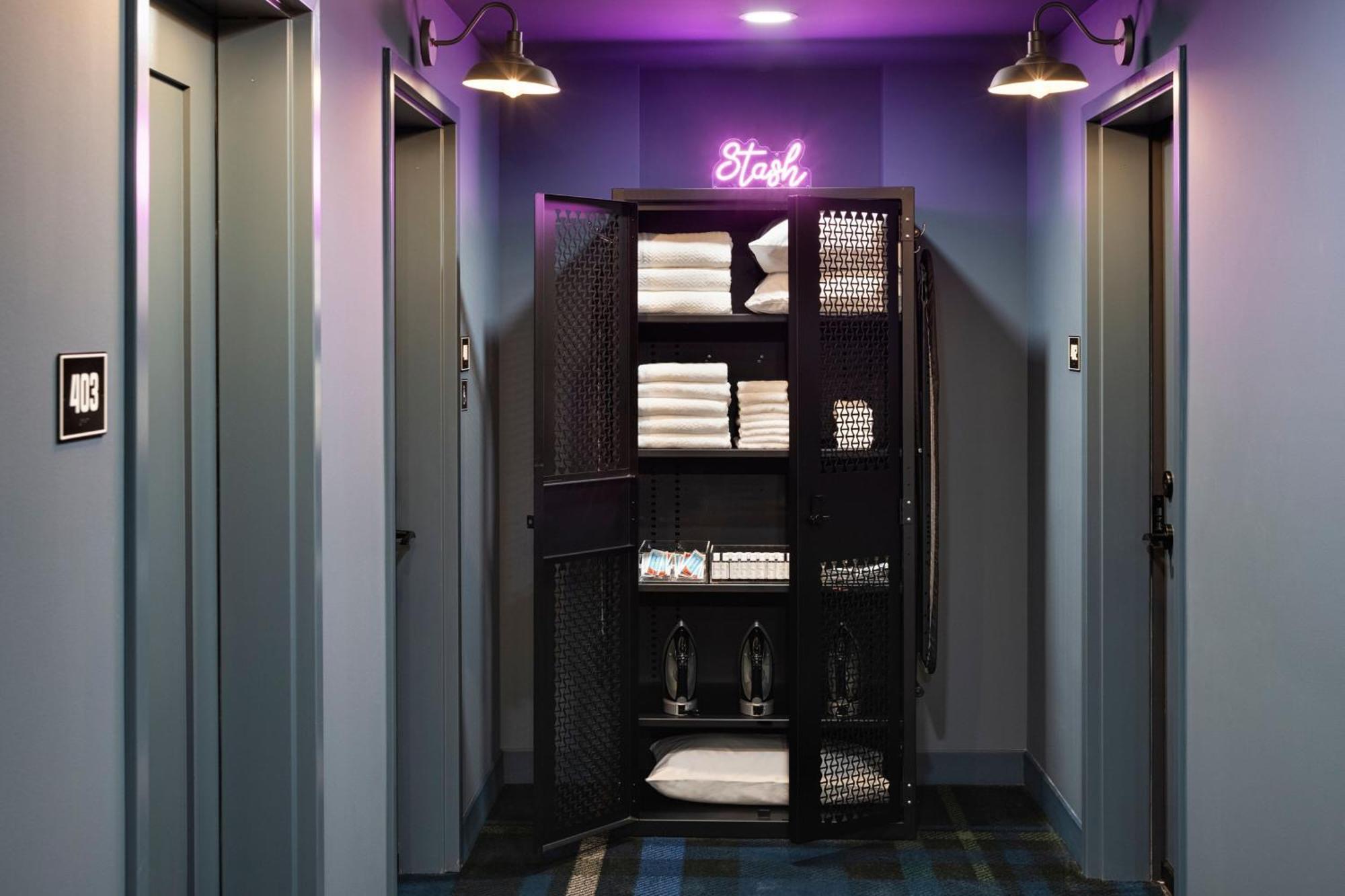 Moxy Omaha Downtown Hotel Exterior foto