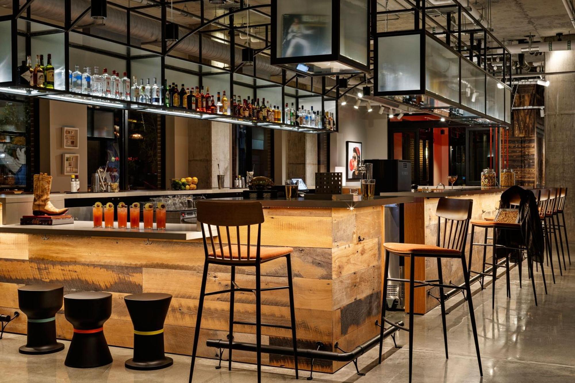Moxy Omaha Downtown Hotel Exterior foto
