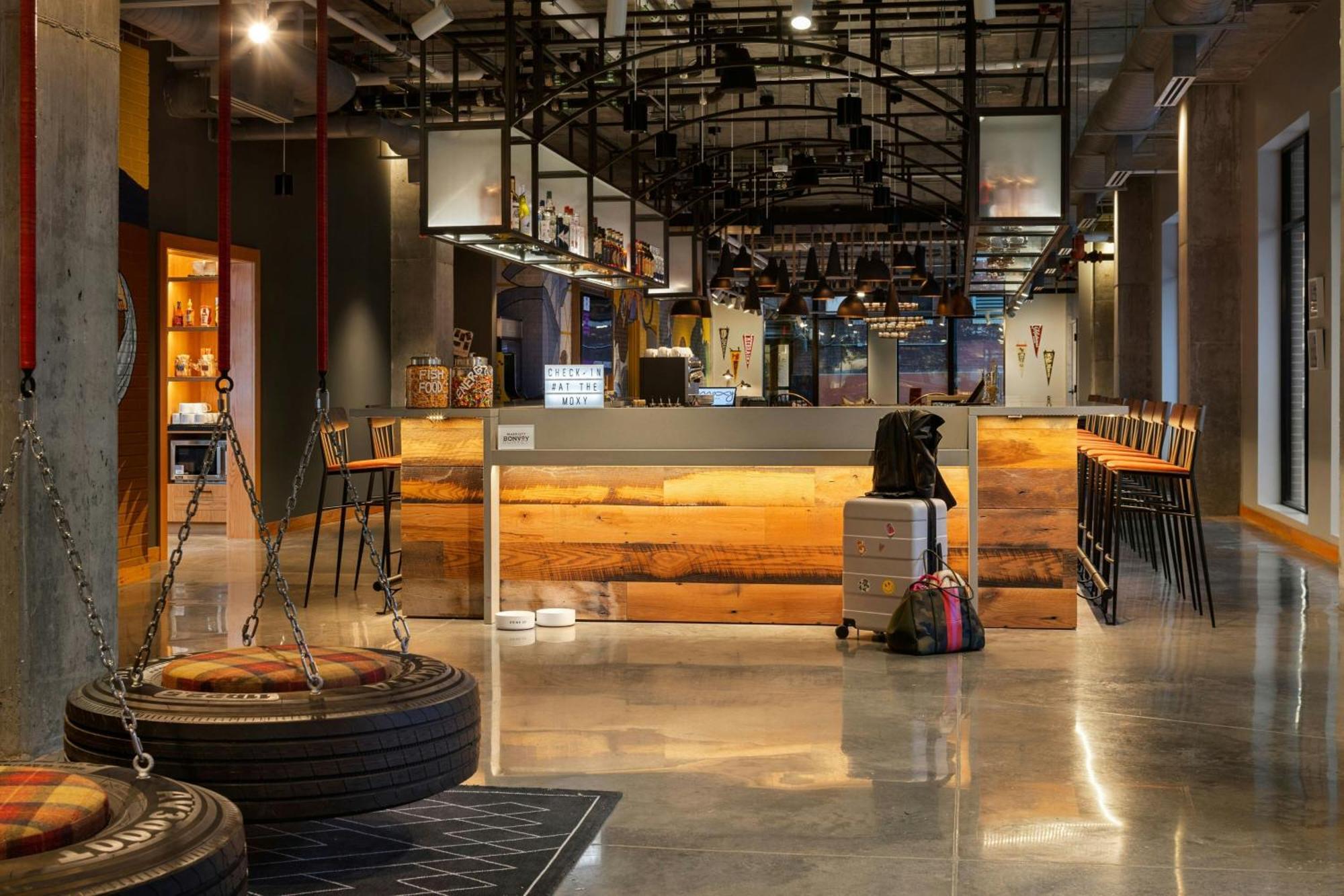 Moxy Omaha Downtown Hotel Exterior foto